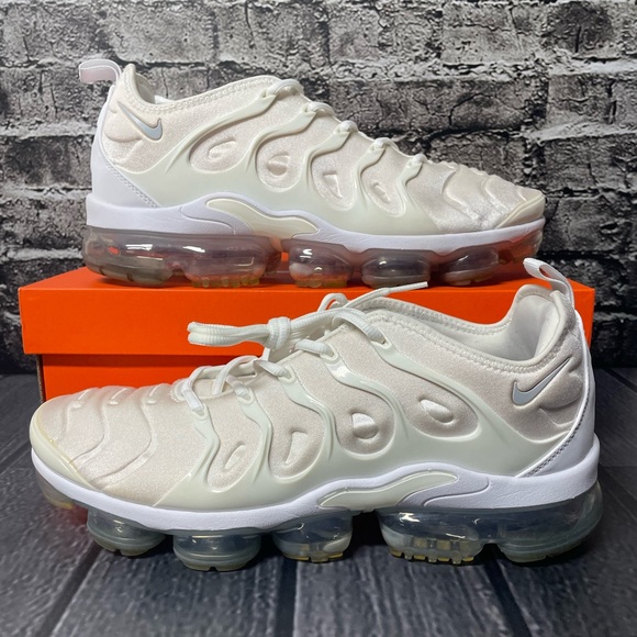 Nike Air VaporMax Plus White Platinum 924453-100 Men's Size 12 - Picture 1 of 10
